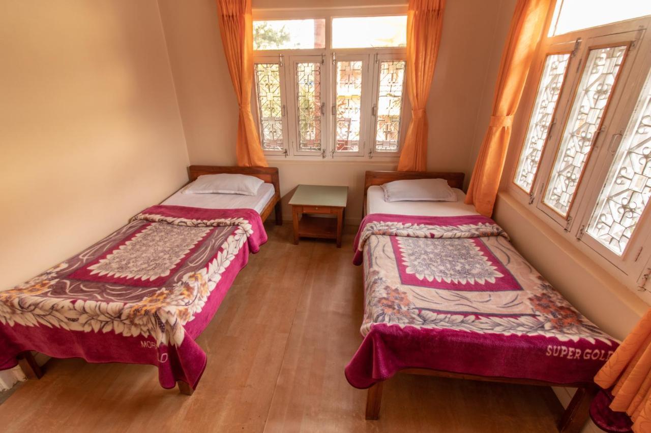 New Tourist Guest House Pokhara Exterior foto